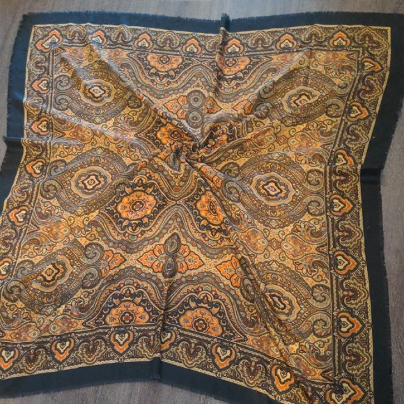 Vintage Paisley Scarf Brown & Black Winter Preppy Large Shawl Fringe Edges - Picture 7 of 8